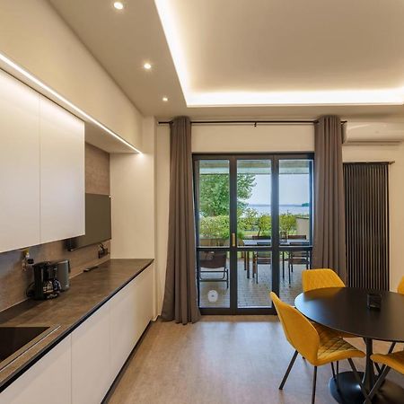 Lakeview Apartment Primea Sirmione Zewnętrze zdjęcie