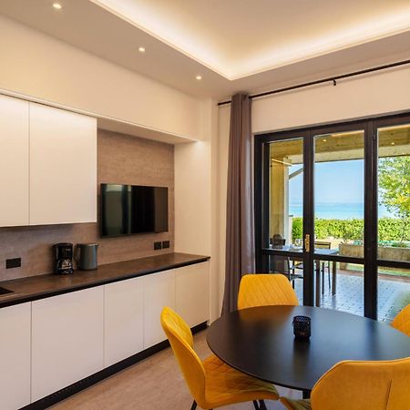 Lakeview Apartment Primea Sirmione Zewnętrze zdjęcie