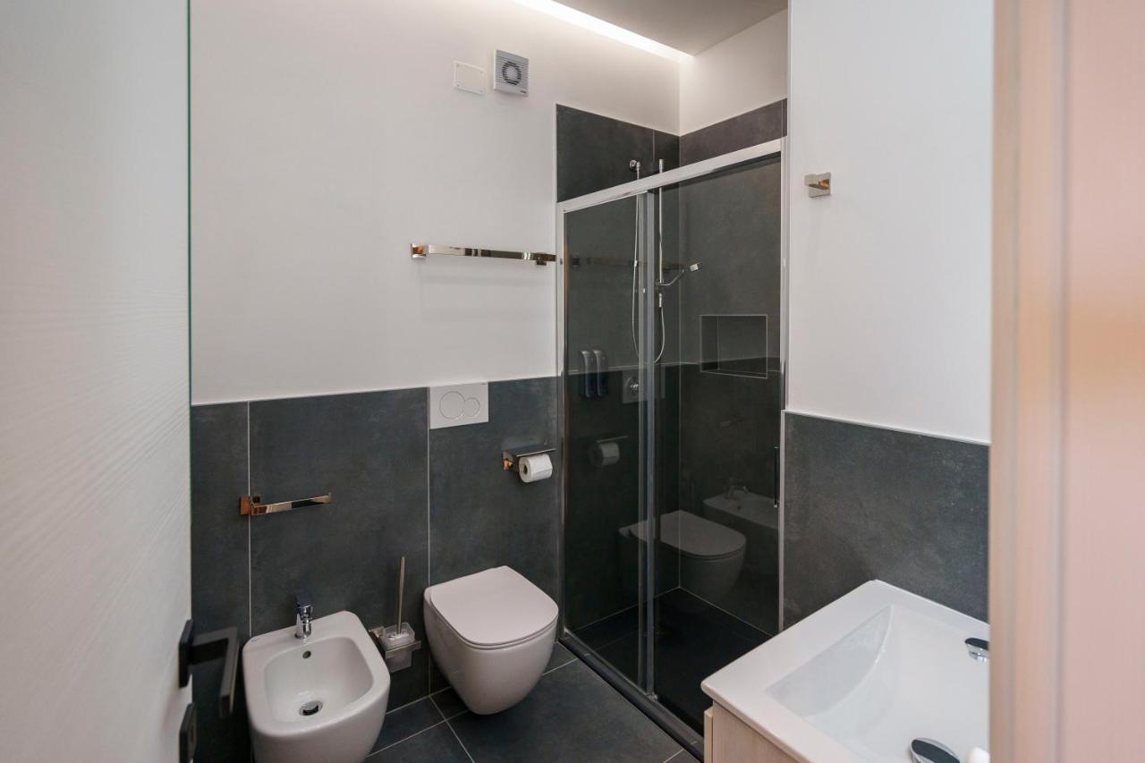 Lakeview Apartment Primea Sirmione Zewnętrze zdjęcie