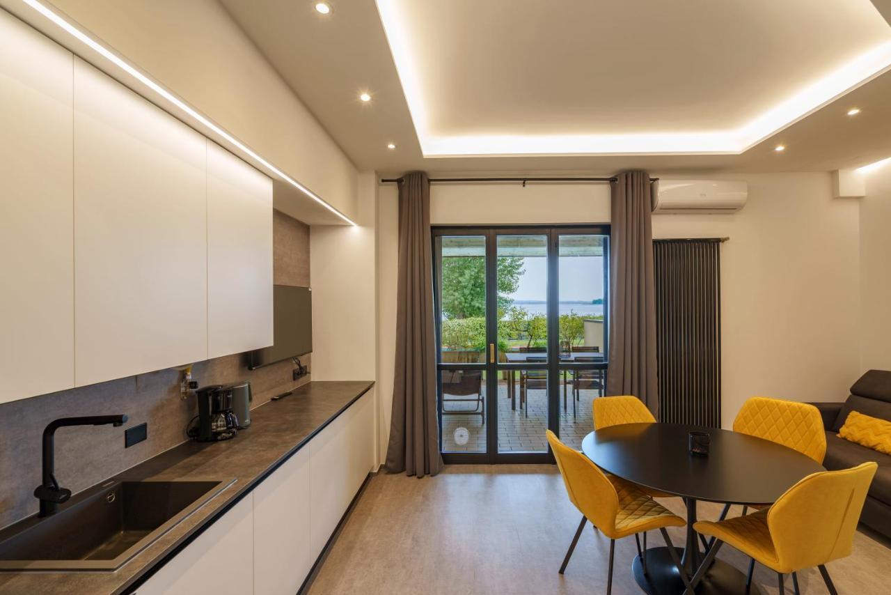 Lakeview Apartment Primea Sirmione Zewnętrze zdjęcie